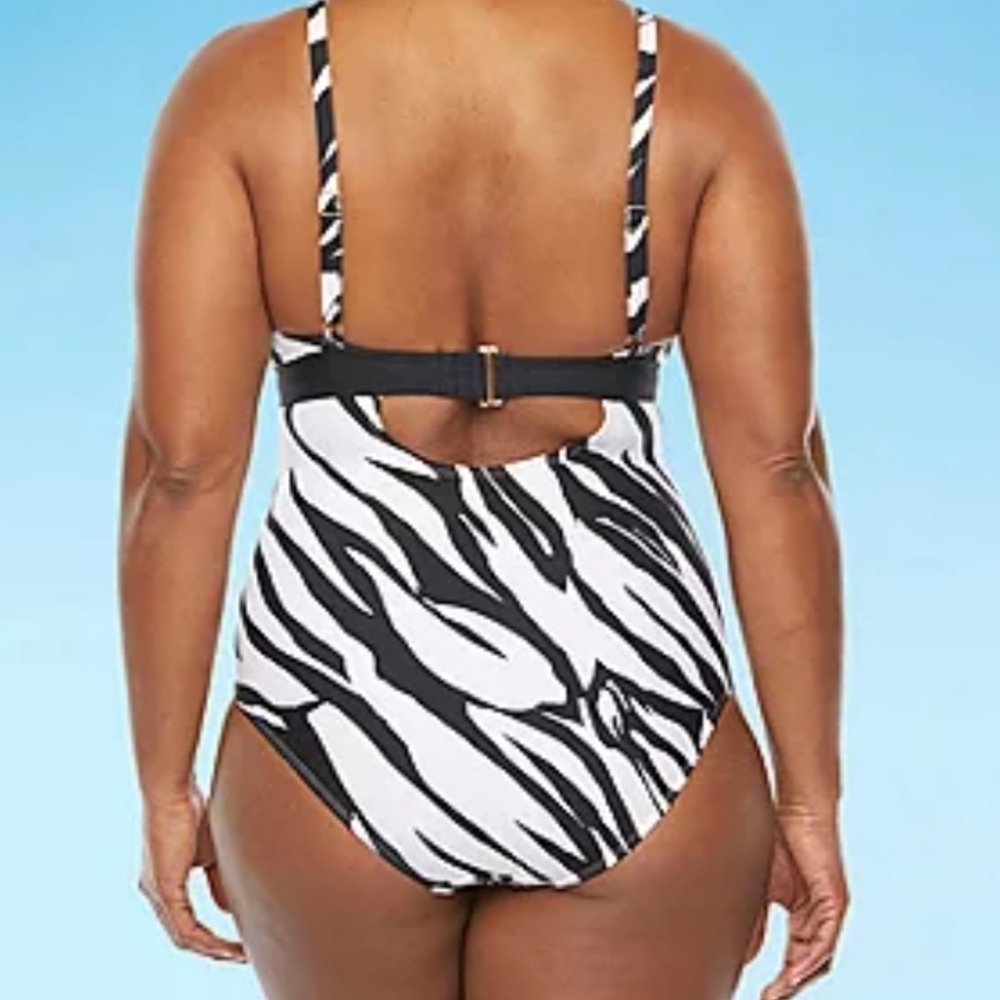 Sonnet Shores Timeless Womens Exotic Animal One Piece Swimsuit 'NWT'  J23 - Picture 2 of 2